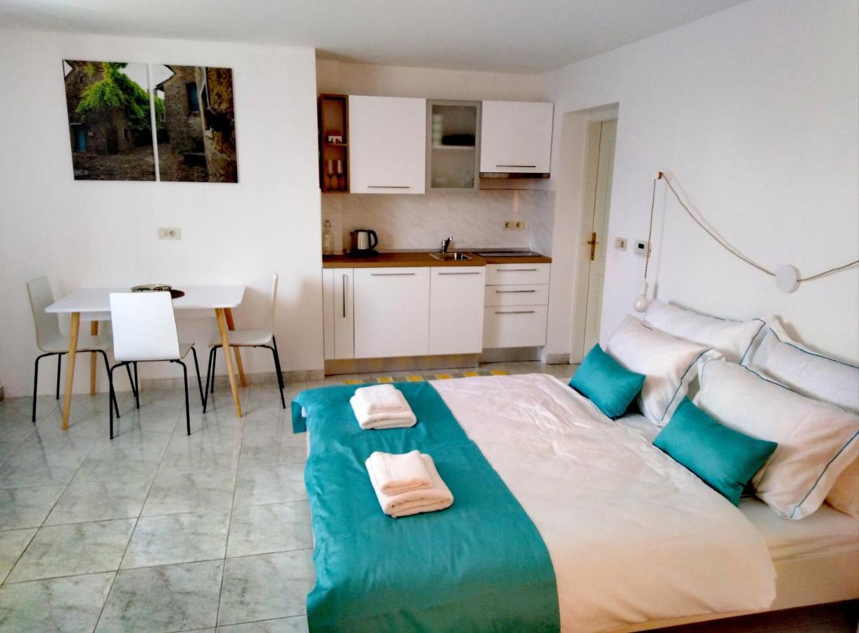 Olive Tree Apartments Umago Exterior foto