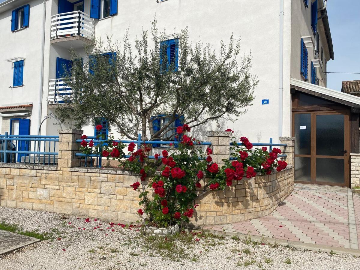 Olive Tree Apartments Umago Exterior foto